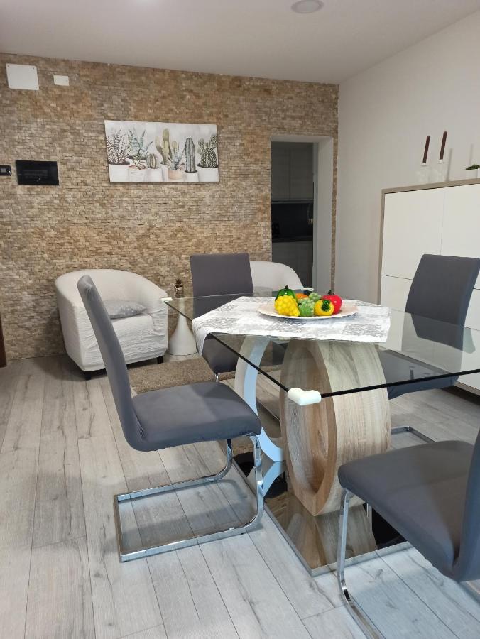Casavacanzaicolli Villa Pescantina Buitenkant foto